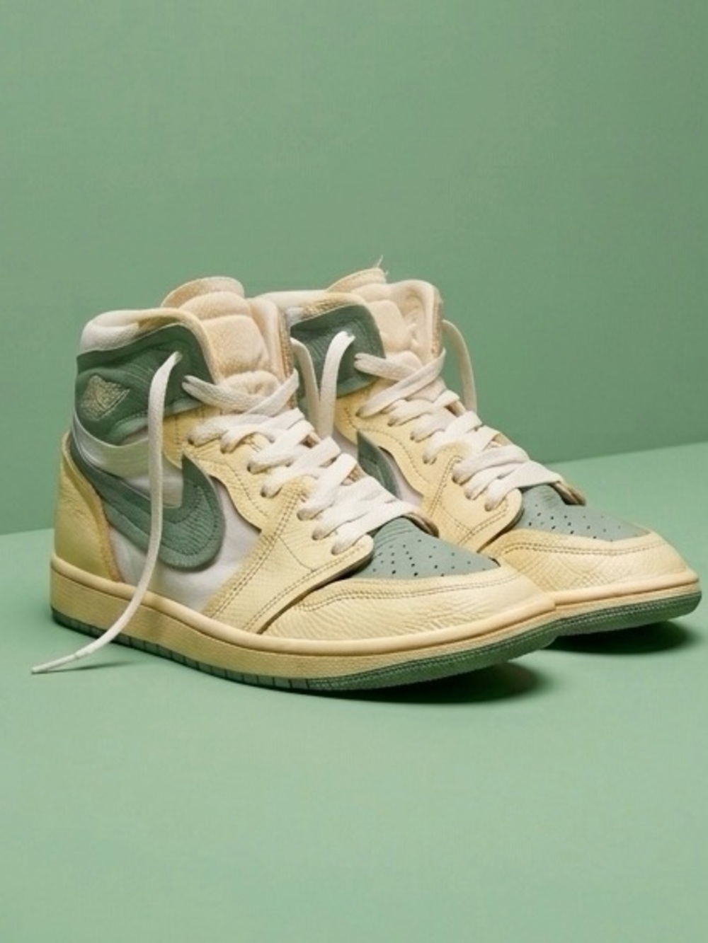 Jordan 1 High MM Legend Sand Jade Smoke Sz 9